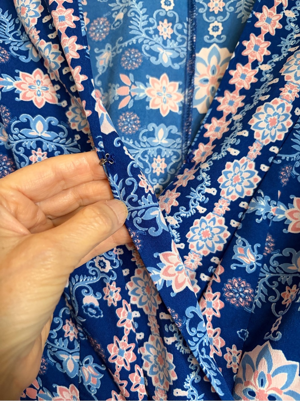 JAPNA
FLORAL ROMPER - Picture 2 of 5